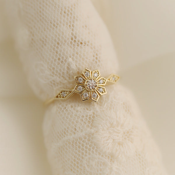 Edelweiss ring
