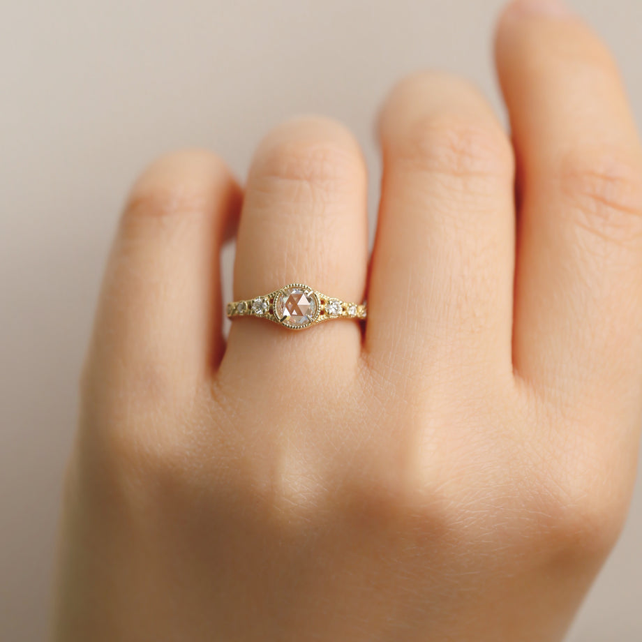 Rosette ring